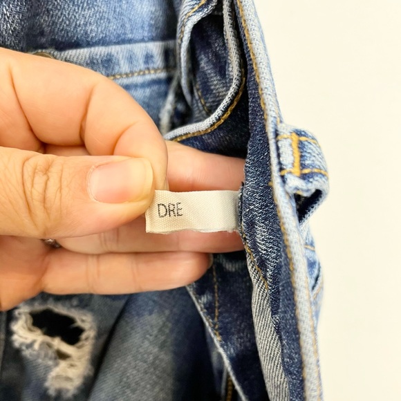 Rag & Bone ‘Dre’ Low-Rise Boyfriend Slim-Leg Jeans - Picture 9 of 9